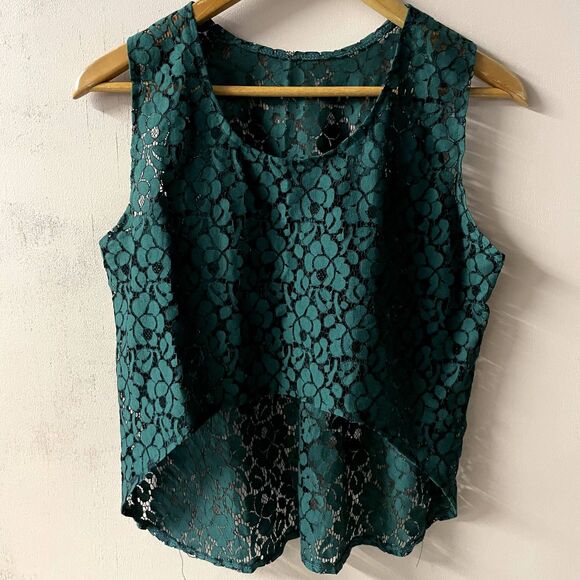 Green Lacey Hi-Low Crop Top Size M EUC - Picture 5 of 10